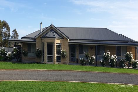 15 Llowalong Rd, Stratford, VIC 3862