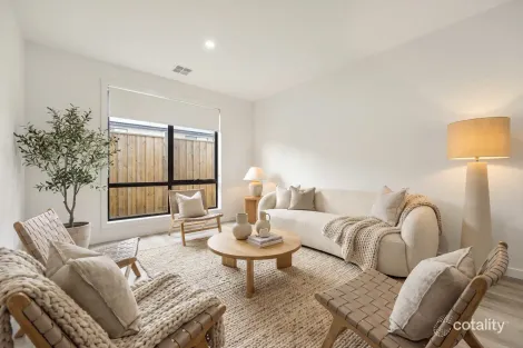 Property photo of 29 Ivan Way Fraser Rise VIC 3336