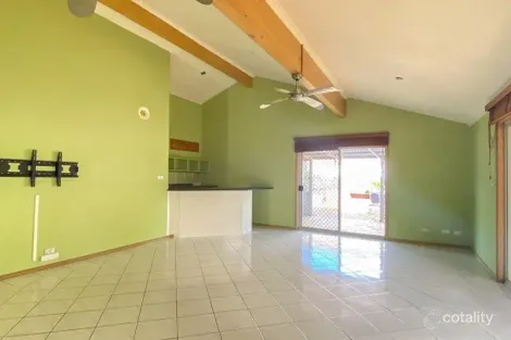 Property photo of 9 Karinya Close Werribee VIC 3030