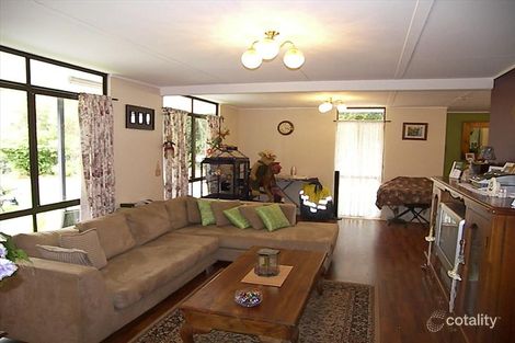 Property photo of 4 Mogg Street Hampton QLD 4352