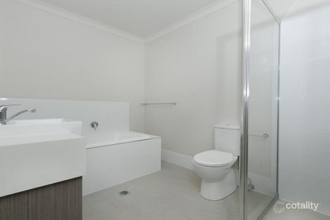 Property photo of 2/143 Chermside Road East Ipswich QLD 4305