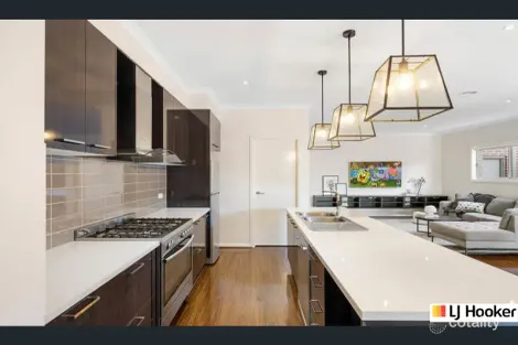 Property photo of 22 Aspera Drive Brookfield VIC 3338