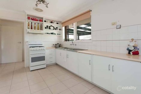 Property photo of 23 Beau Vorno Avenue Keysborough VIC 3173