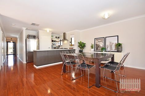 Property photo of 13 Sabro Lane Caversham WA 6055