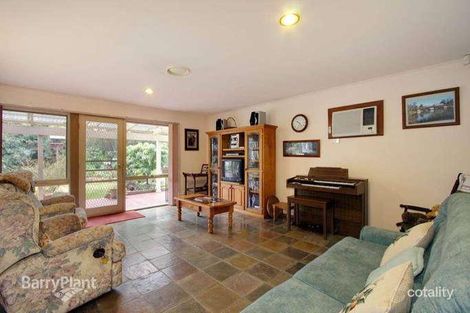 Property photo of 14 Ormond Place Kilsyth South VIC 3137