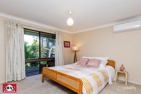 5 Berry Dr, Maida Vale, WA 6057