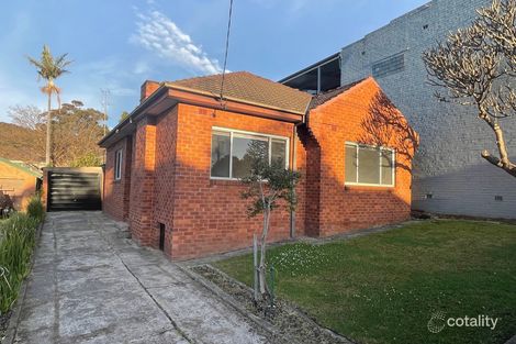 Property photo of 101 St Johns Avenue Mangerton NSW 2500