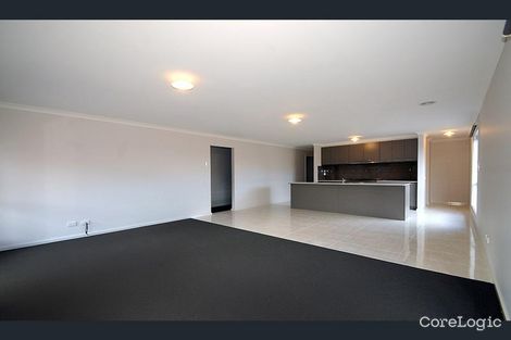Property photo of 17 Annello Way Clyde VIC 3978