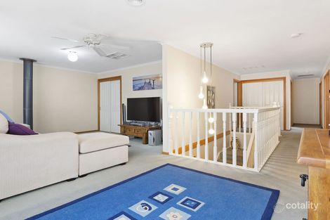 Property photo of 10 Swamp Gum Place Somerville VIC 3912