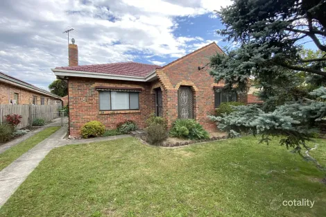 15 Thackeray Rd, Reservoir, VIC 3073