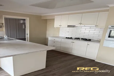 Property photo of 40 Carina Drive Melton VIC 3337