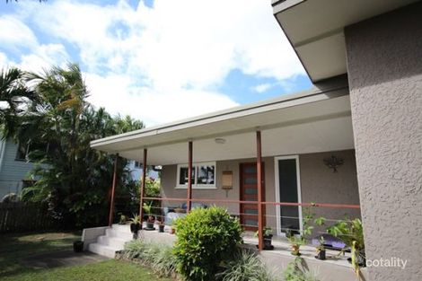 Property photo of 10 Cominos Place Manunda QLD 4870