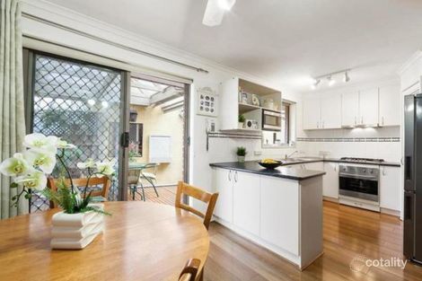 Property photo of 1 Dunai Walk Delahey VIC 3037