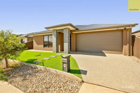 Property photo of 10 Blake Drive Maddingley VIC 3340