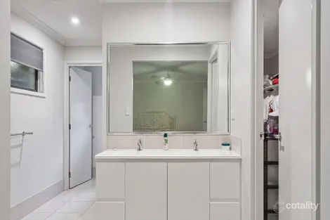 Property photo of 18 Gutt Road Regency Downs QLD 4341