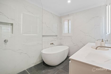 Property photo of 5 Knight Place Castle Hill NSW 2154