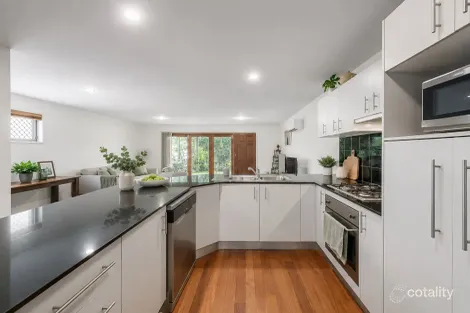 Property photo of 1/285 Riding Road Balmoral QLD 4171