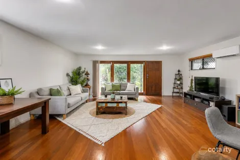 Property photo of 1/285 Riding Road Balmoral QLD 4171
