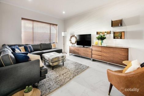 7 Lakefield Dr, Brabham, WA 6055