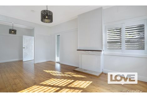 Property photo of 6 Lang Crescent Tarro NSW 2322