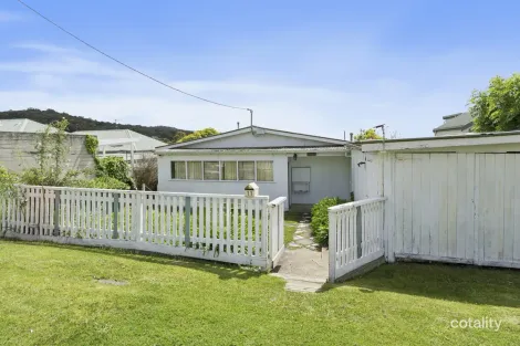 Property photo of 11 Smith Street Lorne VIC 3232
