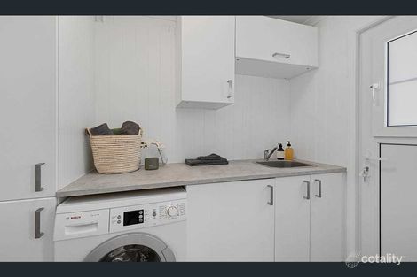 Property photo of 28 Hamersley Circuit Alexandra Hills QLD 4161