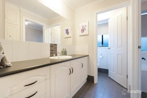 Property photo of 7 Eagle Court Hewett SA 5118
