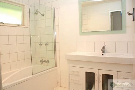 Property photo of 8 Eromba Crescent Ferny Hills QLD 4055