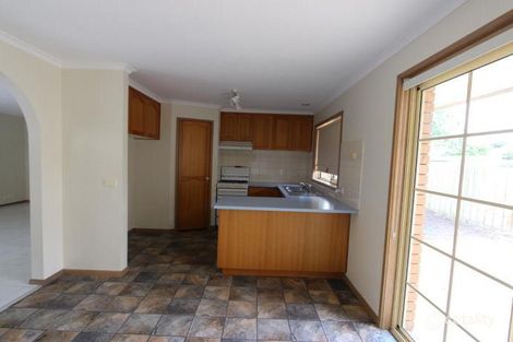 2/68 Wilsons Rd, Newcomb, VIC 3219