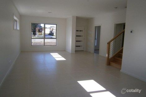 Property photo of 1/37 Sylvan Grove Pascoe Vale VIC 3044