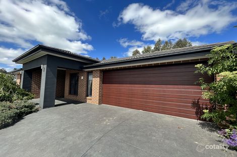 Property photo of 10 Chaucer Way Drouin VIC 3818