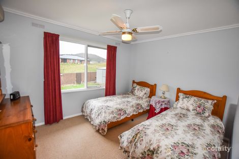 Property photo of 27 Robert Street Myrtleford VIC 3737