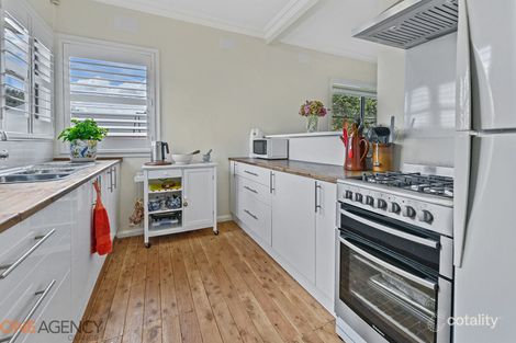 Property photo of 21 Glenroi Avenue Orange NSW 2800