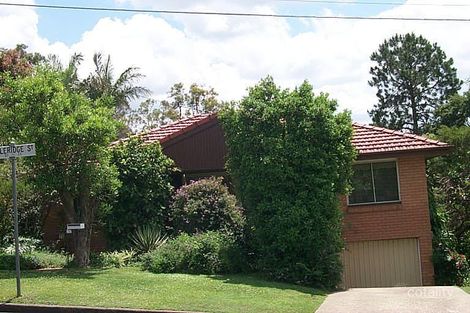 25 Coleridge St, Stafford Heights, QLD 4053