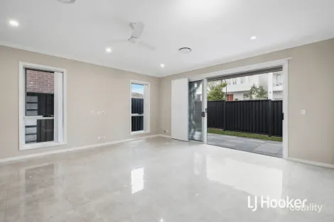 Property photo of 9 Cabalima Street Box Hill NSW 2765