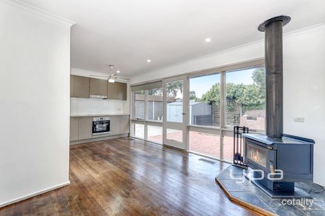 Property photo of 3 Woodburn Place Craigieburn VIC 3064