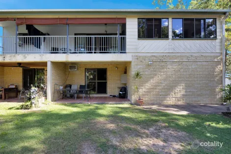 1/4 Symons Ave, Bucasia, QLD 4750