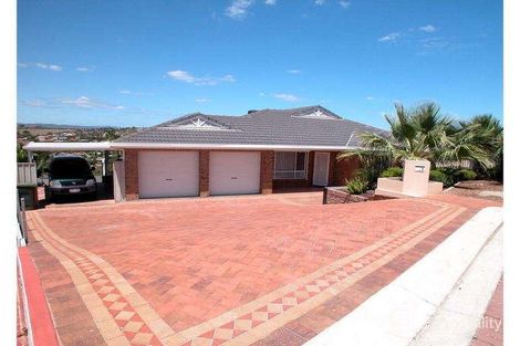 7 Gleneagles Cct, Greenwith, SA 5125