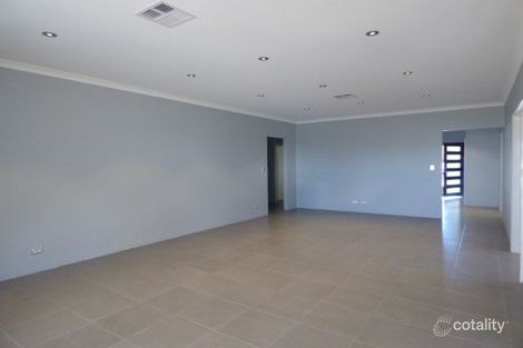 Property photo of 26 Firebrace Elbow Canning Vale WA 6155