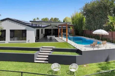 32a Greg Norman Cres, Parkwood, QLD 4214