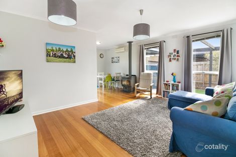 Property photo of 6 Benelong Crescent Seaford VIC 3198