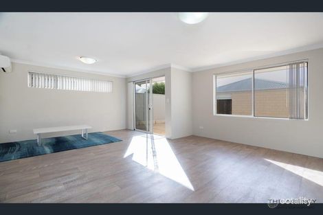 Property photo of 62 Skysail Avenue Alkimos WA 6038