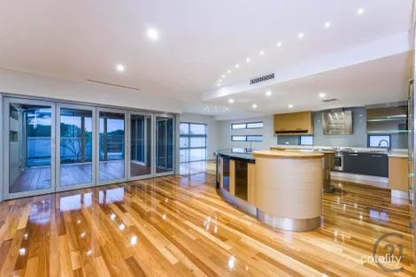 Property photo of 24 Honeymyrtle Grange Halls Head WA 6210