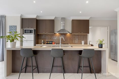 Property photo of 68 Faversham Avenue Lake Gardens VIC 3355
