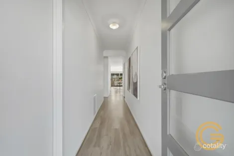 Property photo of 33 Falu Parade Tarneit VIC 3029