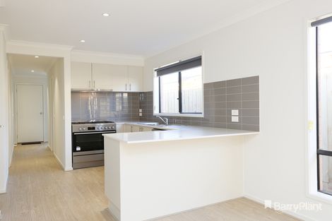 Property photo of 33 Arnhem Road Wyndham Vale VIC 3024