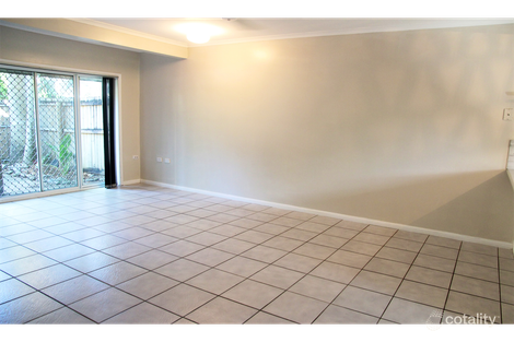 Property photo of 3/126 Pease Street Manoora QLD 4870
