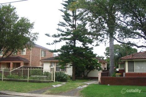 Property photo of 22 Wenke Crescent Yagoona NSW 2199