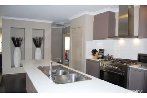 Property photo of 17 Stephanie Court Patterson Lakes VIC 3197