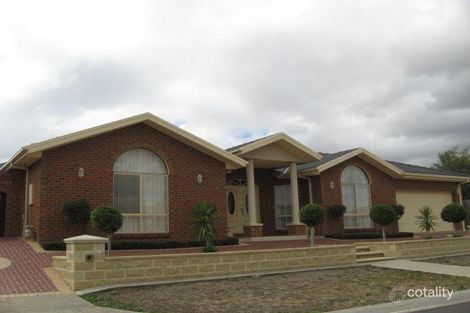 10 Shearer Cl, Sydenham, VIC 3037
